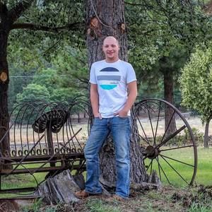 Meet your Posher, Ethan